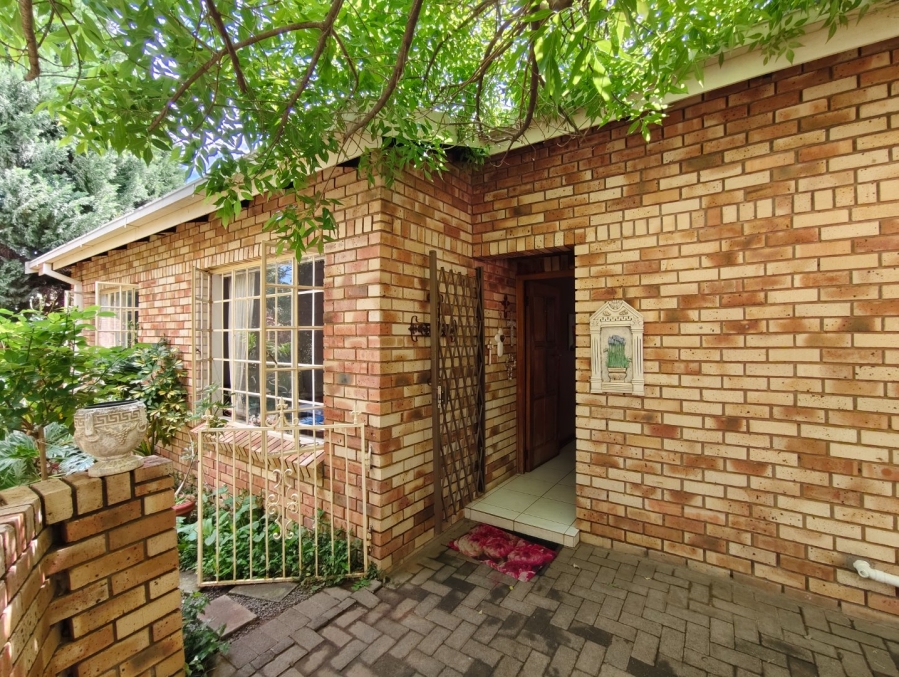 To Let 3 Bedroom Property for Rent in Pentagon Park Free State